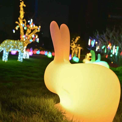 Luzes decorativas de LED em série Lâmpada de cabeceira de plástico RGB com estação de carregamento Luzes de animais e coelhos